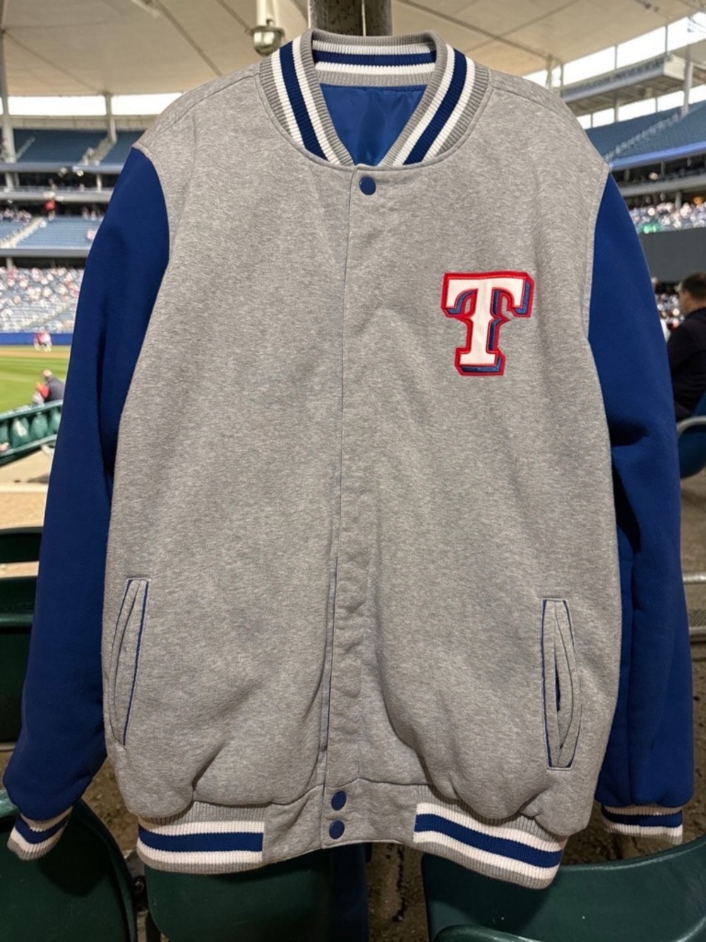 Men’s XL Grey & Blue Reversible Texas Rangers Jacket